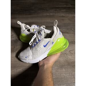 Nike Air Max 270 sneakers in white with a volt green Air bubble Size 6.5y